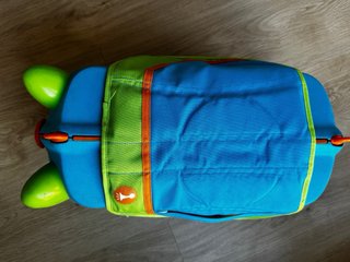 Trunki Maleta Infantil Azul y accesorios