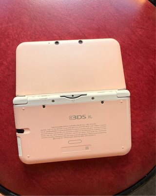 Nintendo 3DS XL Rosa e Bianca + 5 Giochi