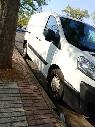 Se hacen mudanzas vaciados en pisos transportes