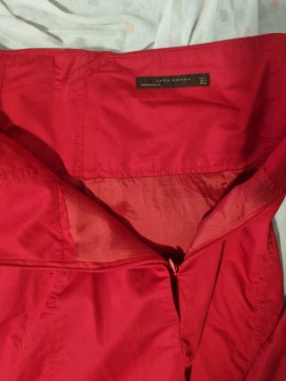 Falda Zara Roja