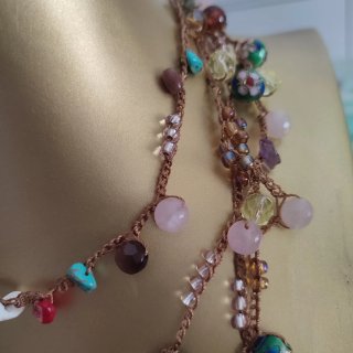 Collar de mil vueltas con cuentas