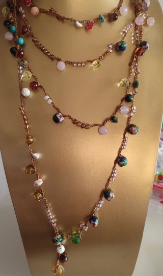 Collar de mil vueltas con cuentas