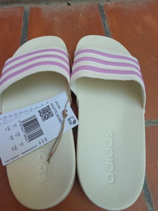 Chanclas Adidas Adilette Niña Talla 32