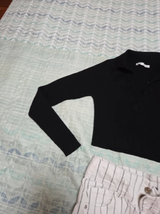 Pantalon corto Berska y jersey corto Pull&Bera.