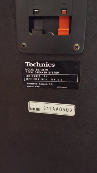 Altavoces Technics SB-3670