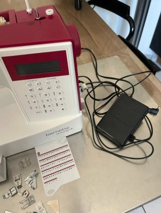 Máquina de coser Bernette sew&go 8