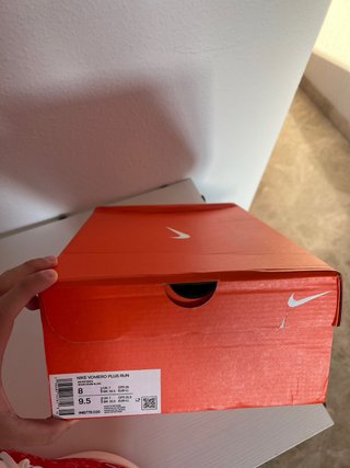 Zapatillas Nike Vomero Plus Rojas y Blancas