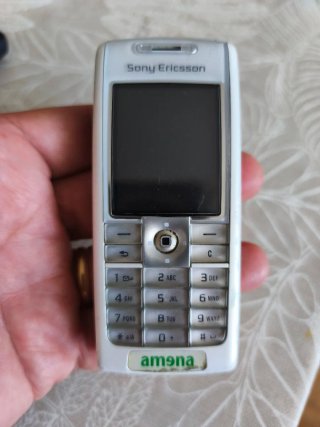 Telefono vintage Sony Ericsson amona