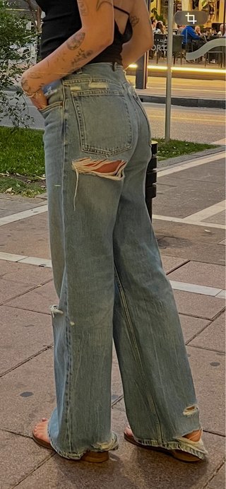 Jeans anchos desgastados azules