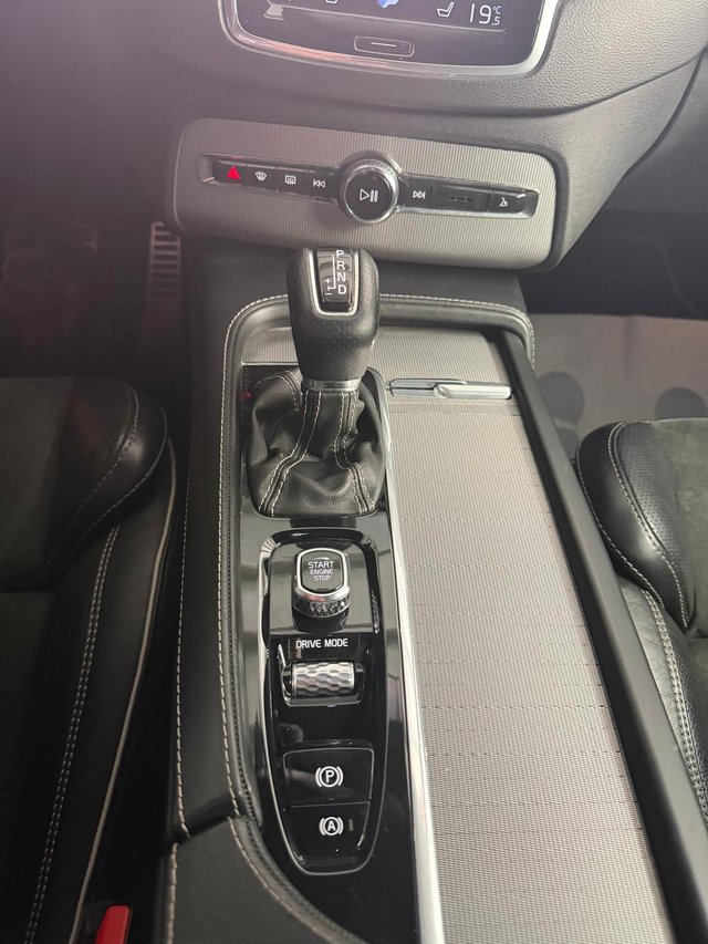 VOLVO XC90 2.0 D5 AWD RDesign C Auto 7 PLAZAS