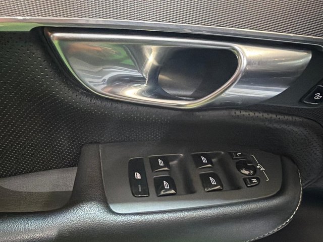 VOLVO XC90 2.0 D5 AWD RDesign C Auto 7 PLAZAS