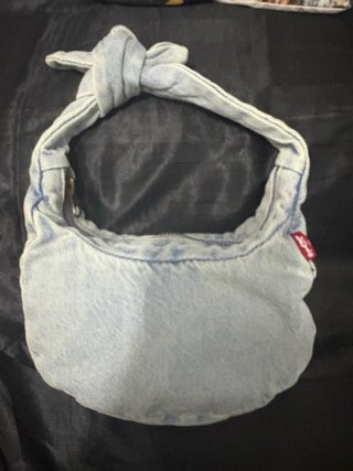 Bolso nuevo Levi's denim azul con nudo