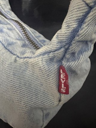 Bolso nuevo Levi's denim azul con nudo