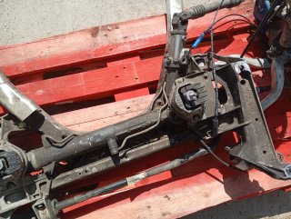 Cuna Delantera BMW E60 con Cremallera