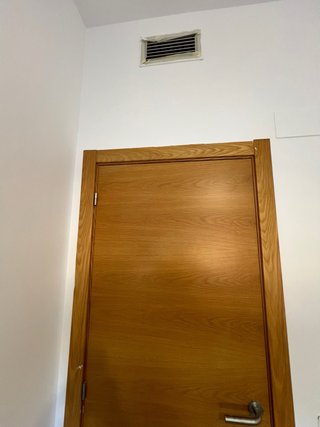 Puerta de madera interior