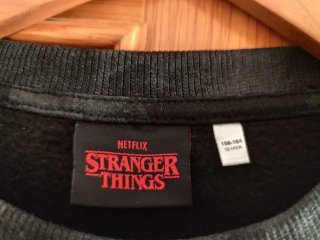 Vestido Stranger Things Negro y Rojo
