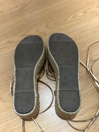 Sandalias esparto doradas plataforma