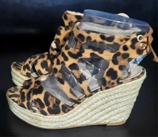 Sandalias cuña leopardo talla 38