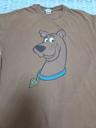 Camiseta edición Scooby doo. Talla L.
