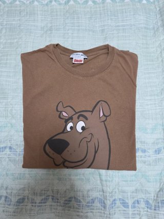 Camiseta edición Scooby doo. Talla L.