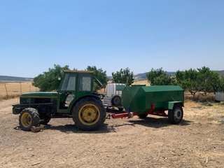 Tractor John Deere 5500 N (tractor frutero)