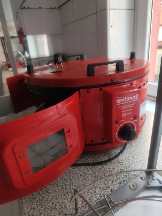 Horno para pizzas rojo