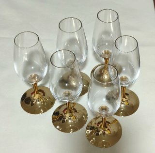 Copa de cristal dorada