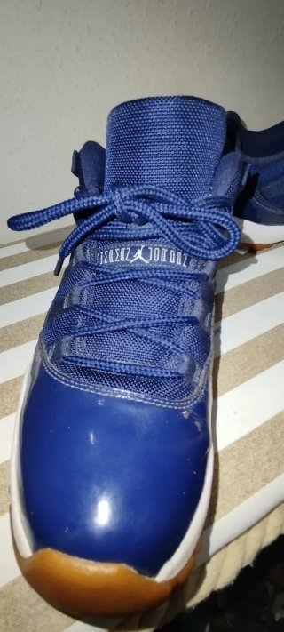 Zapatillas Jordan 11 Low Azul y Blanco