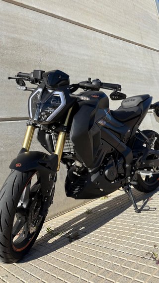 Keeway RKF 125 2025 Negra. MIRAR DESCRIPCION!