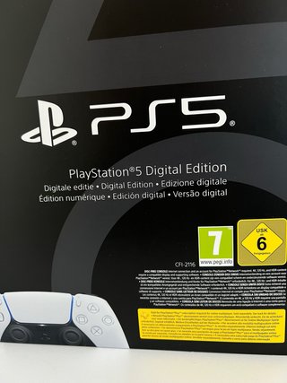PS5 Digital Edition 825GB Precintada