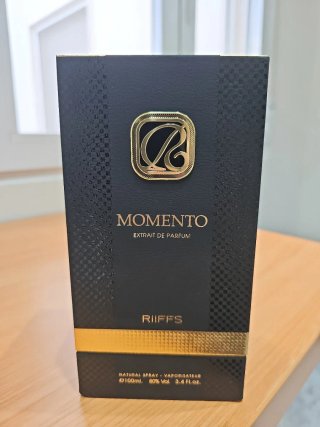 Perfume Momento Riiffs Extrait de Parfum