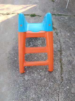 Tobogán infantil azul y naranja FEBER