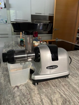 Extractor de Jugos Omega