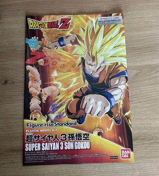 Maqueta Goku Super Saiyan 3