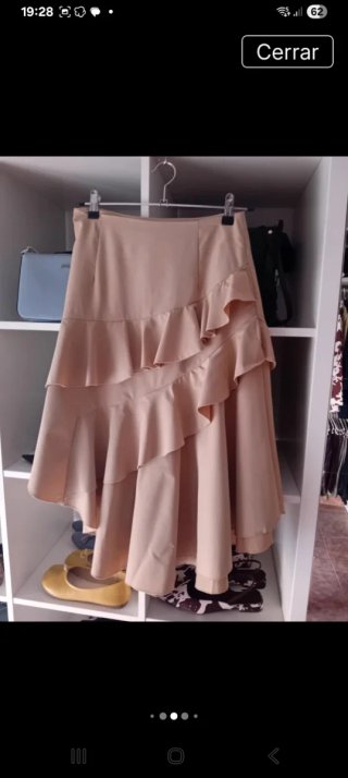 Falda asimétrica y regalo  3 prendas