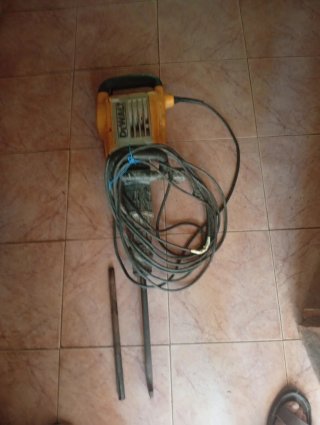 Martillo Eléctrico DeWalt