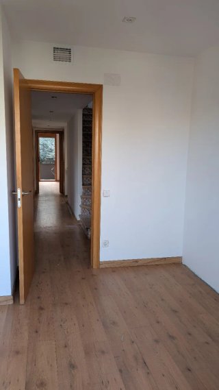 Espectacular casa con piscina, a 15" de Barcelona