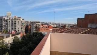 Espectacular casa con piscina, a 15" de Barcelona