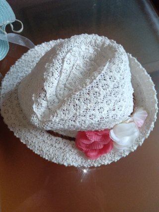 Sombreros niña 5/6 años los dos sombreros 6 e