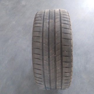 Cubierta BRIGESTONE 225/40/18