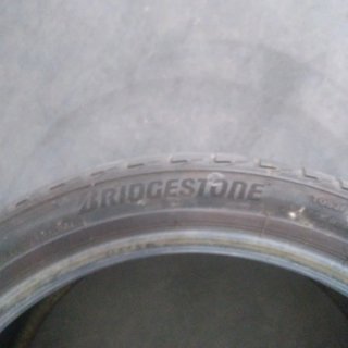 Cubierta BRIGESTONE 225/40/18