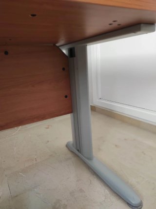 Escritorio grande madera/metal + cajonera a juego
