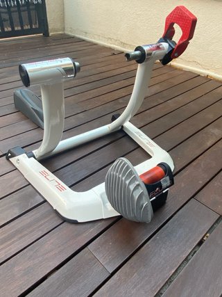 Rodillo Elite Qubo Fluid con sensor Misuro+