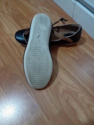 Manoletinas Clarks Negras y Beige Talla 38