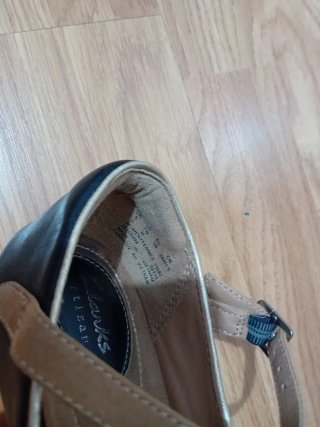 Manoletinas Clarks Negras y Beige Talla 38