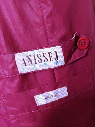 Chaqueta Aníssej Life roja burdeos ligera