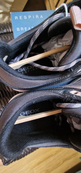 Zapatillas Geox Amphibiox Gris y Rosa Impermeables