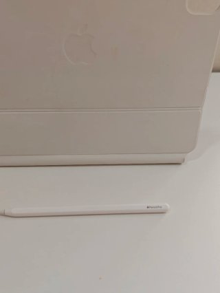Pencil Pro PACK + Apple Magic Keyboard