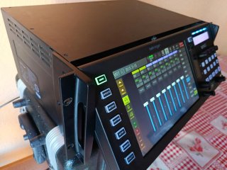 Behringer Wing Rack Mezclador Digital