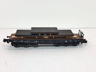 Escala N - Vagón plataforma de 6 ejes DR Minitrix